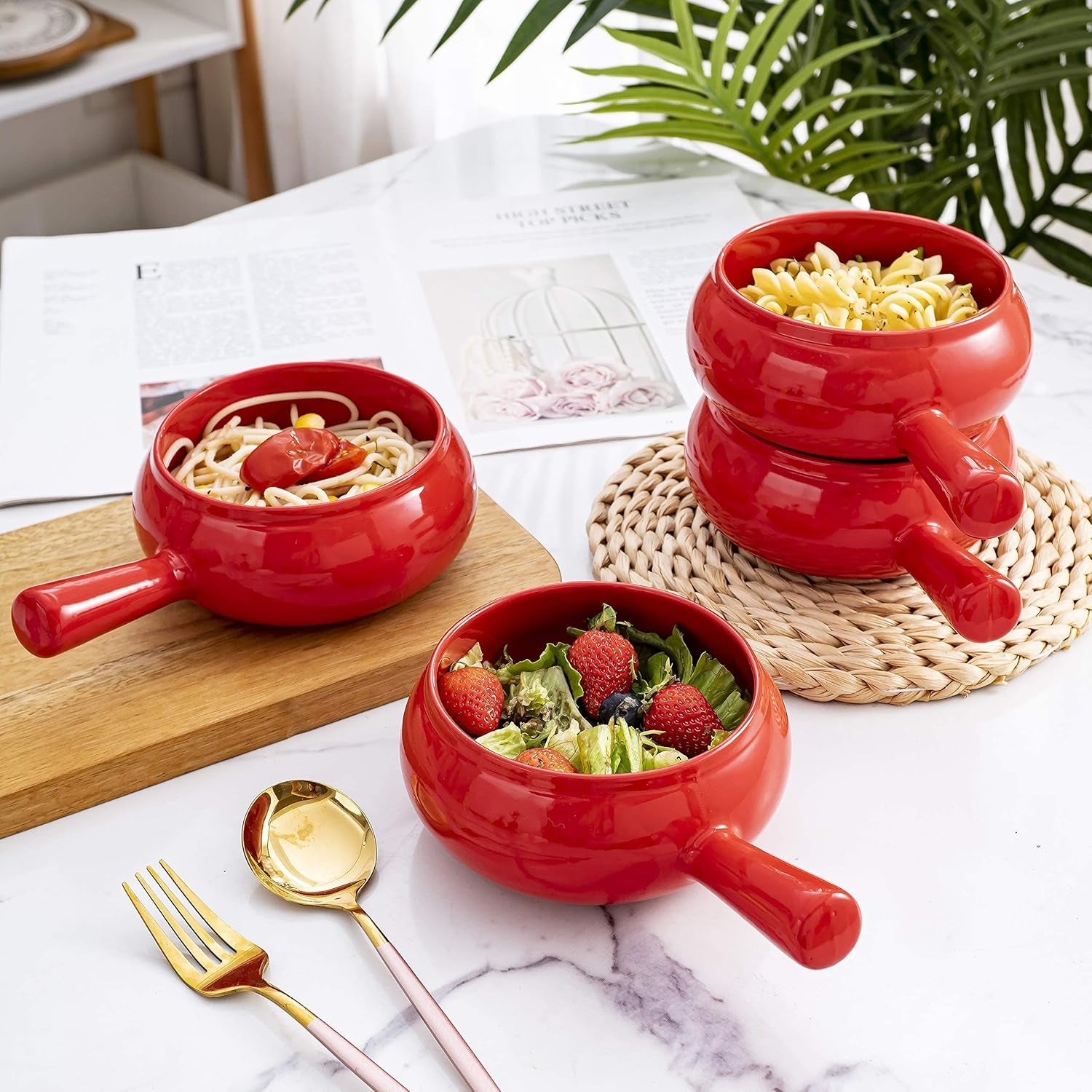 17 Oz round Soup Bowl with Handle Set of 4, 17 Ounce Small French Onion Soup Crocks in Red Color for Kitchen or Dinner Table Decoration